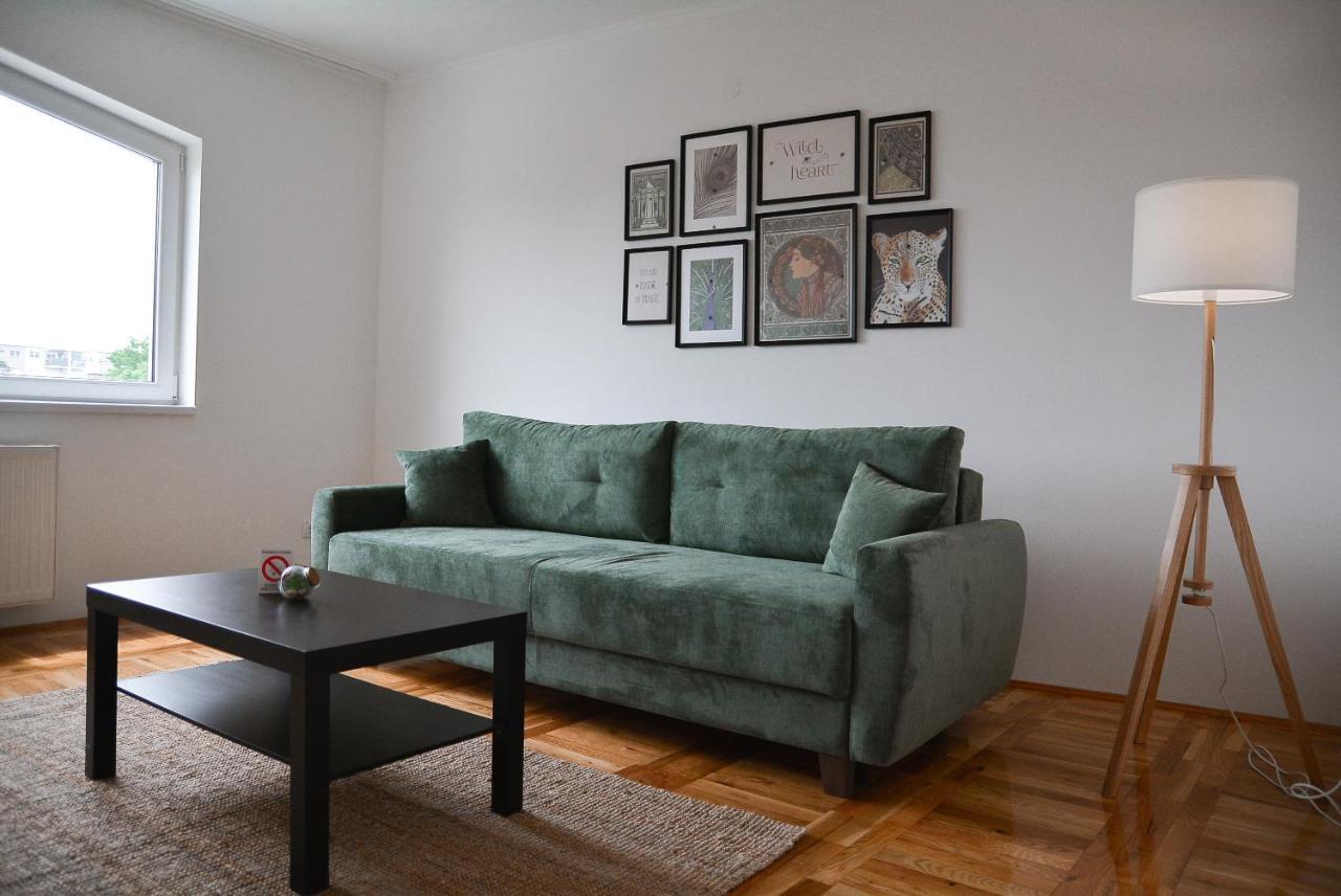 Crown Apartment 2 ซูโบติกา ภายนอก รูปภาพ